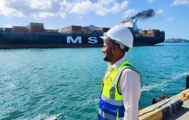ميناء عدن يستقبل سفينة الحاويات العملاقة MSC LUISA
