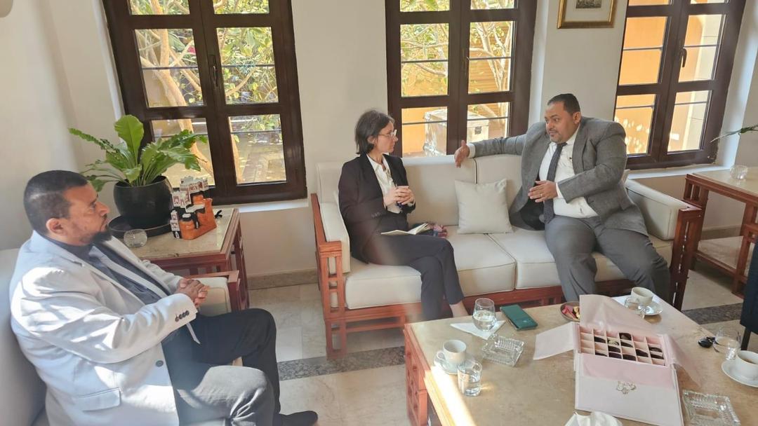 قائد الحراك التهامي يلتقي كاترين قرم كمون سفيرة فرنسا لدى اليمن