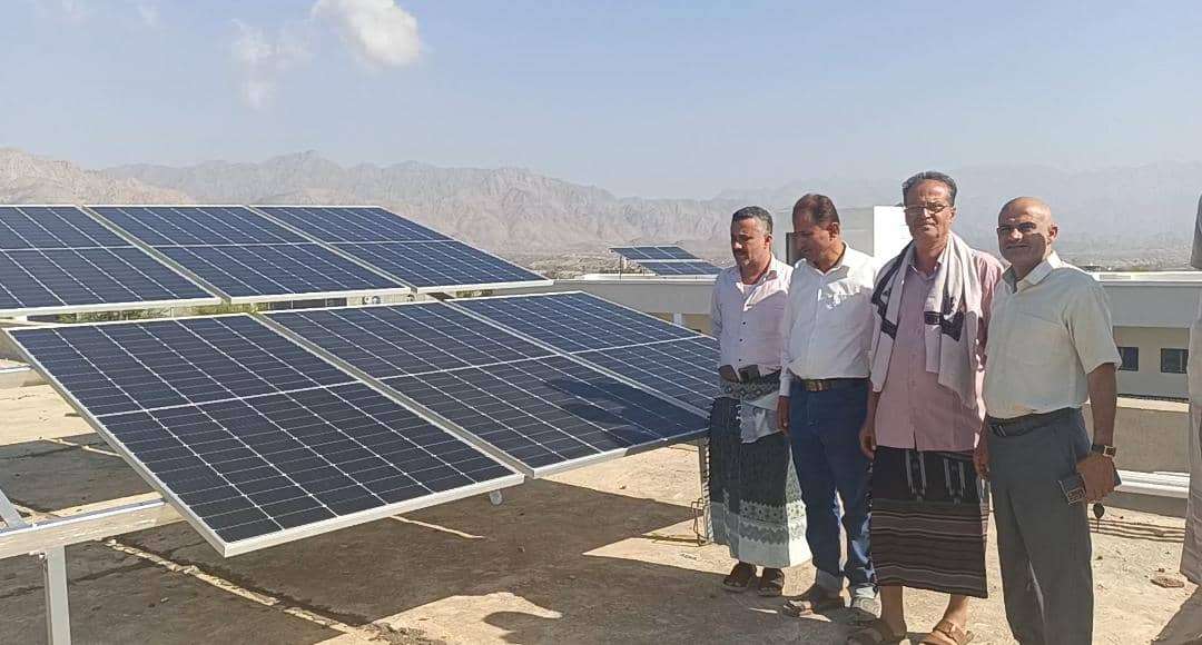مدير عام حبيل جبر يدشن تركيب منظومات الطاقة الشمسية لخمس مدارس