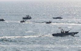 حدث جديد .. مسلحون يهاجمون سفينة بالقرب من مدينة عدن