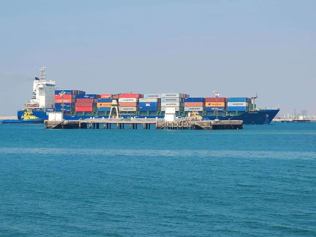 الهجمات في البحر الاحمر ترفع أسعار الشحن البحري من آسيا إلى أوروبا