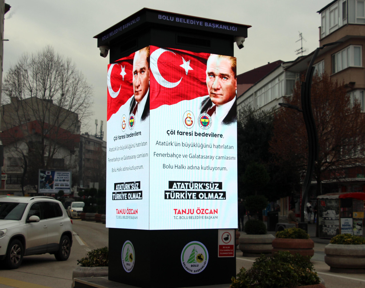 الصراع يحتدم بين الدولتين .. تركيا تفتح تحقيق في لوحة إعلانية مسيئة للسعوديين