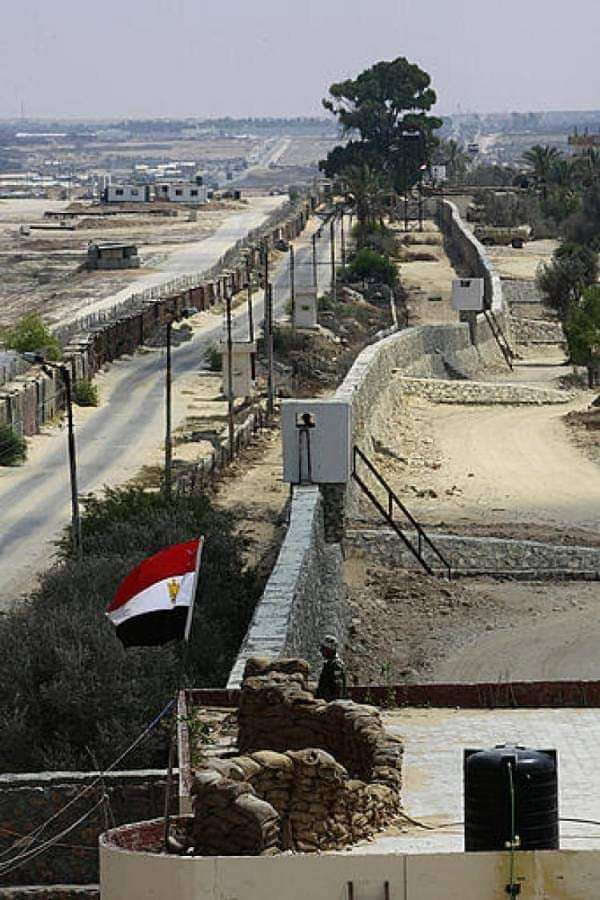 مسؤول أمني مصري: لن نسمح لإسرائيل بالسيطرة على محور صلاح الدين