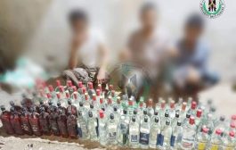 حزام عدن يلقي القبض على 3 متهمين وبحوزتهم كمية كبيرة من الخمور 