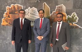 وزير الشباب والرياضة يزور سفارة بلادنا في قطر