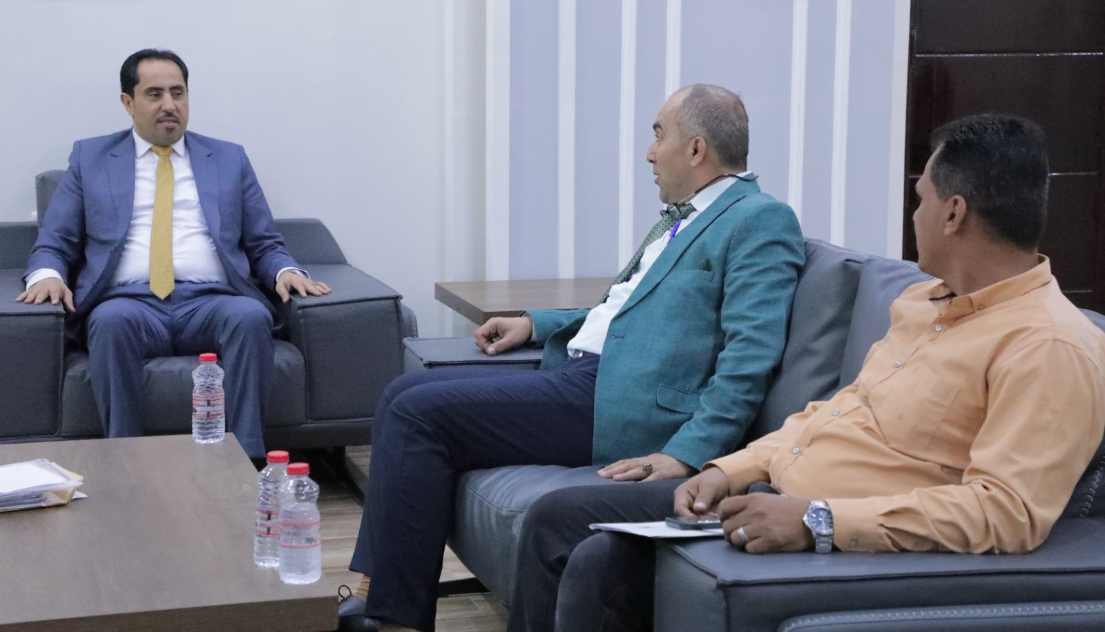 لقاء في عدن يبحث امكانية فتح كلية التربية الرياضية بتعز 