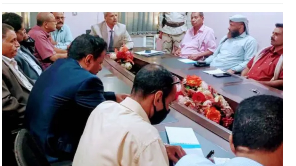 محافظ لحج يرد على المعترضين .. لسنا ملزمين بأخذ الإذن من أحد فنحن أصحاب القرار بالمحافظة ولا تراجع عنها 