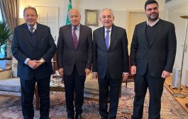 وفد من مجموعة السلام العربي يلتقي امين عام جامعة الدول العربية