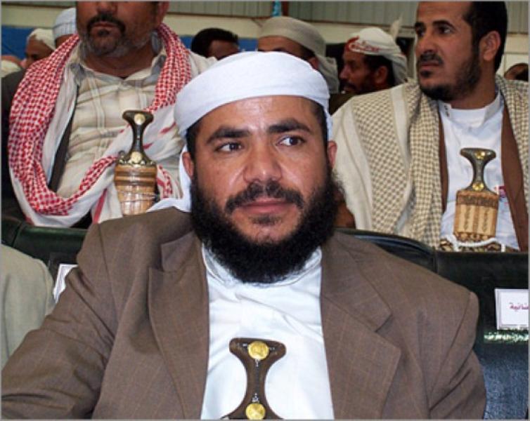 قال إنه يهدف إلى طاعة الله .. القيادي الاخواني محمد الحزمي يطالب بطي الخلافات مع الحوثيين