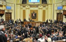انتقد بيان البرلمان المصري .. خالد سلمان : الحوثي إرهابي بحسابات نصف مليون قتيل وأضعافهم من الجرحى