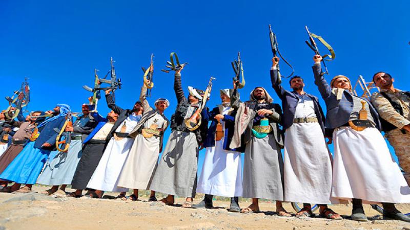عسكري سعودي يتساءل عن شروط الترحيب بالحوثي من قبل مختلف الأطراف المعنية بالأزمة اليمنية