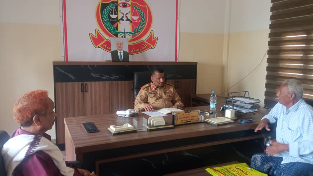 قيادة نادي الحسيني الرياضي تبحث مع رئيسها الفخري عدد من المهام للنهوض بالنادي