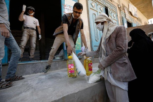 التصعيد العسكري في البحر الأحمر يهدد مخزون غذاء اليمنيين
