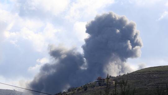 في محاولة هي الأولى لاسرائيل .. حزب الله يعلن التصدي لتقدم للقوات الاسرائيلية نحو الأراضي اللبنانية