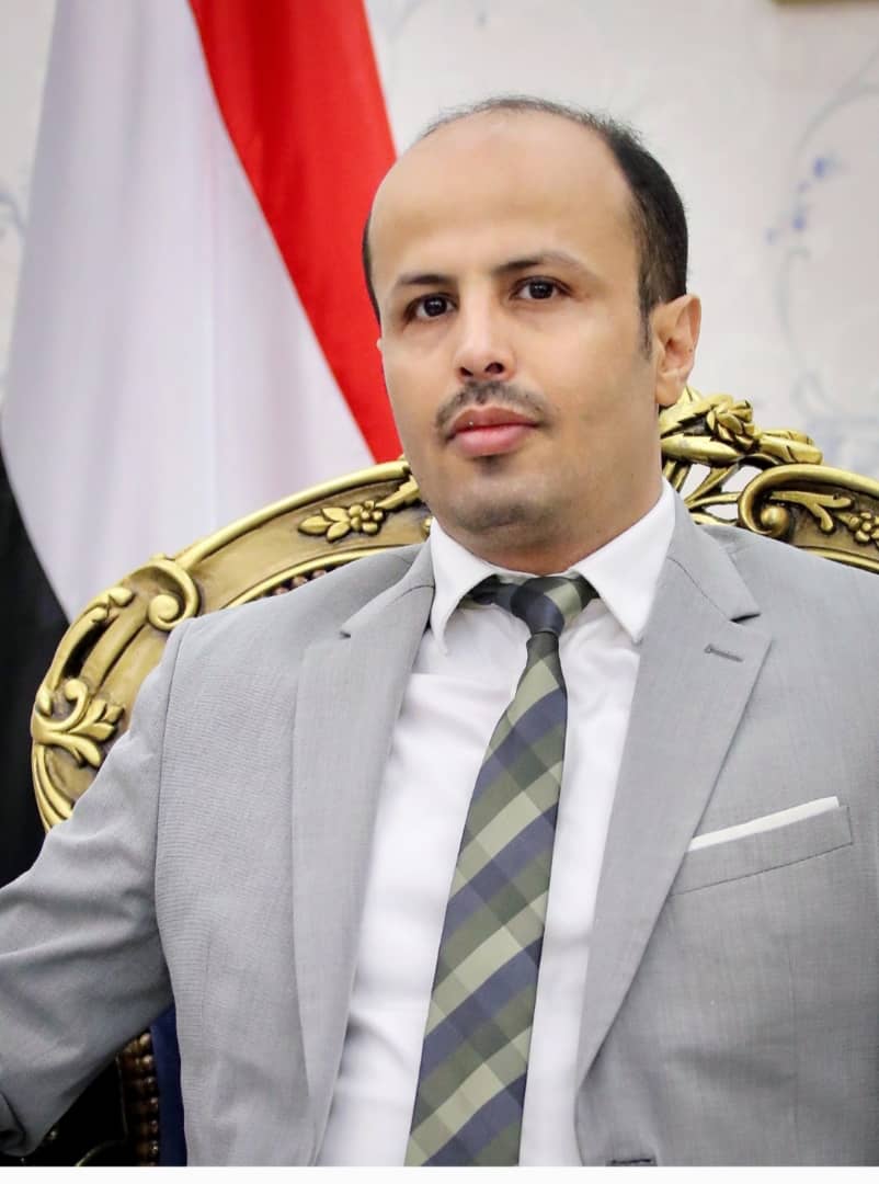 الوزير عرمان: هناك عملا قادما لملاحقة ومسألة المجرمين المتسببين في جريمة المليشيات الحوثية في البيضاء