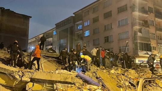 خبير تركي يتوقع زلزال مدمر يحدث في اسطنبول