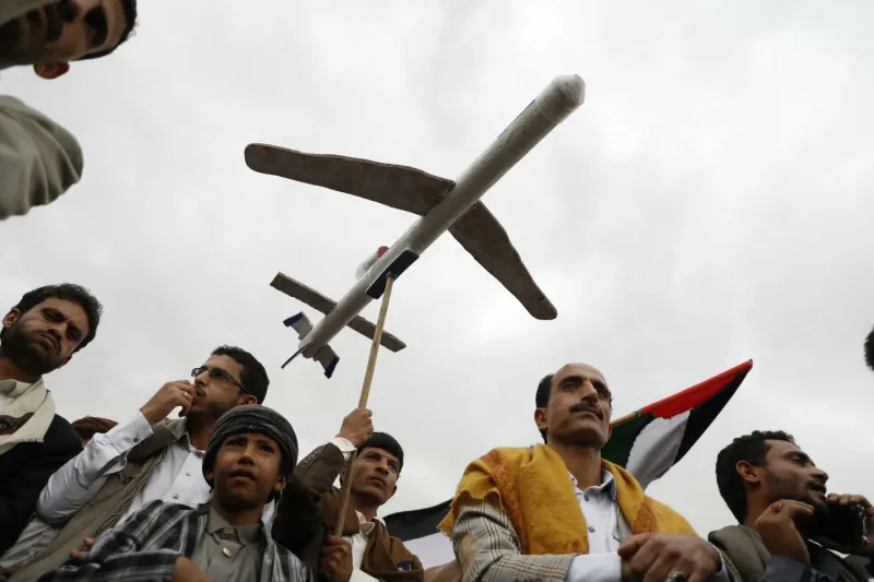باحث أمريكي: مفاوضات واشنطن وطهران وراء تباطؤ هجمات الحوثي على السفن