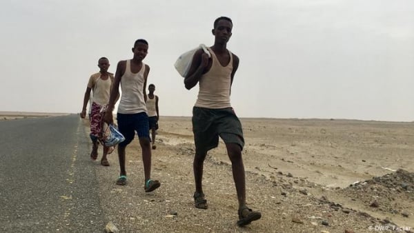 خلال أبريل الماضي ..  تقرير أممي: وصول نحو 1500 مهاجر أفريقي إلى اليمن