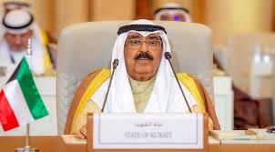 أمير الكويت: اتخذت قرارا صعبا لإنقاذ البلاد