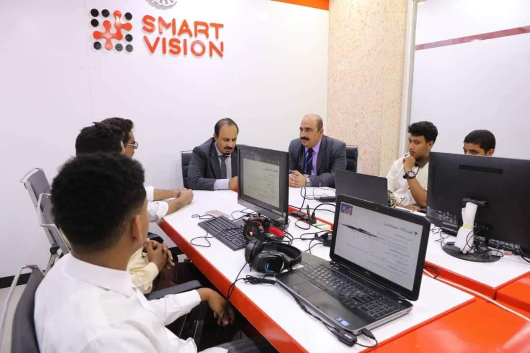 نجاح استثنائي ومتفرد لطلاب حضرموت في الاسبوع الاول لبرنامج المعسكر الخليجي لتوظيف الذكاء الاصطناعي في التعليم