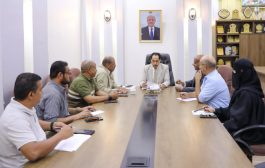 الوزير البكري يطلع على آخر الاستعدادات للبطولة العربية الـ (3) لمصارعة الذراعين بعدن 
