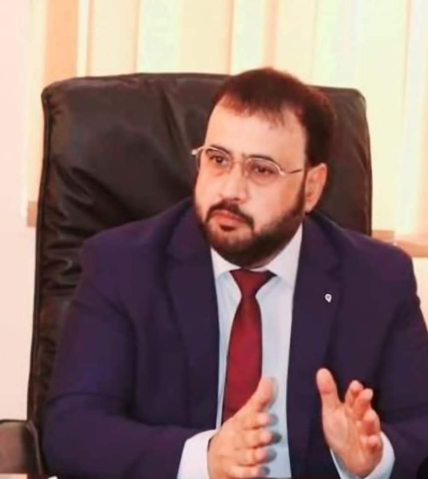 وزير الأشغال يوقف مسؤولين في مشروع 