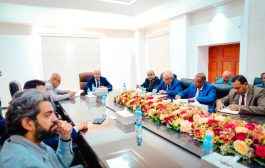 الانتقالي يعقد اجتماعًا موسعًا لمناقشة الوضع العام مع نقابات عمال الجنوب وممثلي الاتحادات والهيئات العسكرية والأمنية الجنوبية