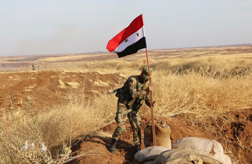 مصدر عسكري سوري ينفي انسحاب الجيش من حماة