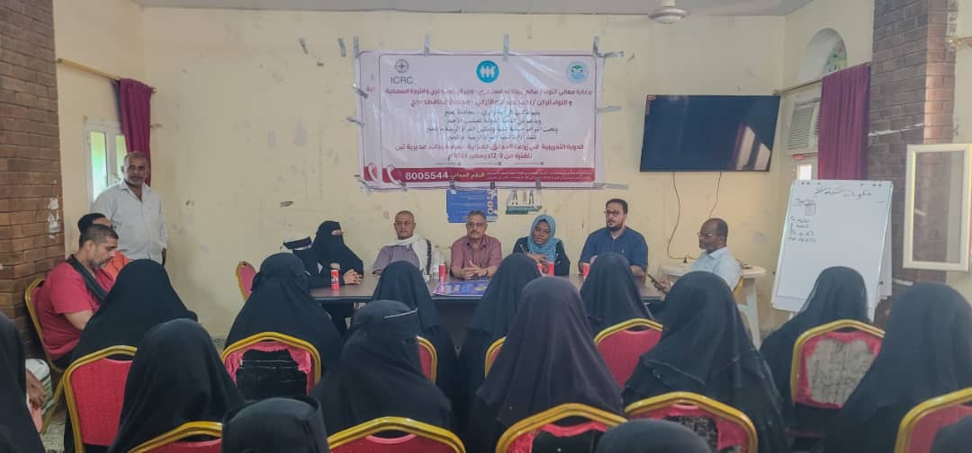 وكيل وزارة الزراعة والري يدشن افتتاح الدورة التدريبية ل_ 55 متدربة في زراعة الحدائق المنزلية بلحج
