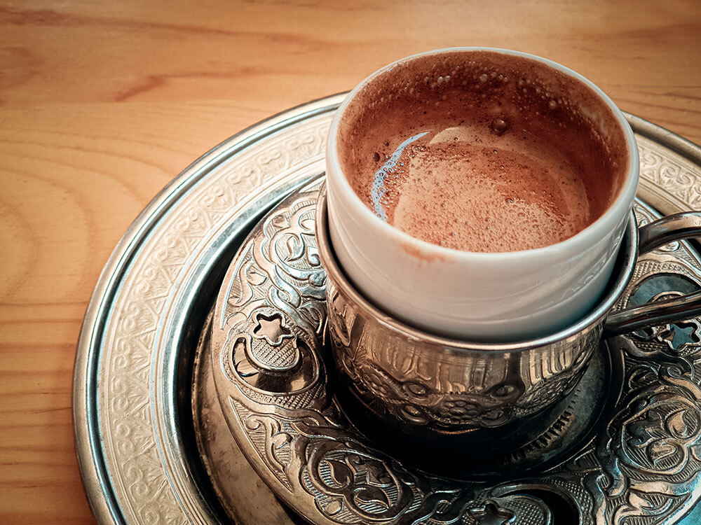 البنّ يمني والقهوة تركية.. مذاق يطول أثره 40 عاما