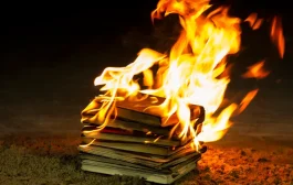 لماذا أحرقت السلطة كتب ابن حزم والغزالي وابن رشد؟.. تعرف على صراع المعرفة مع أنظمة الاستبداد في تاريخنا