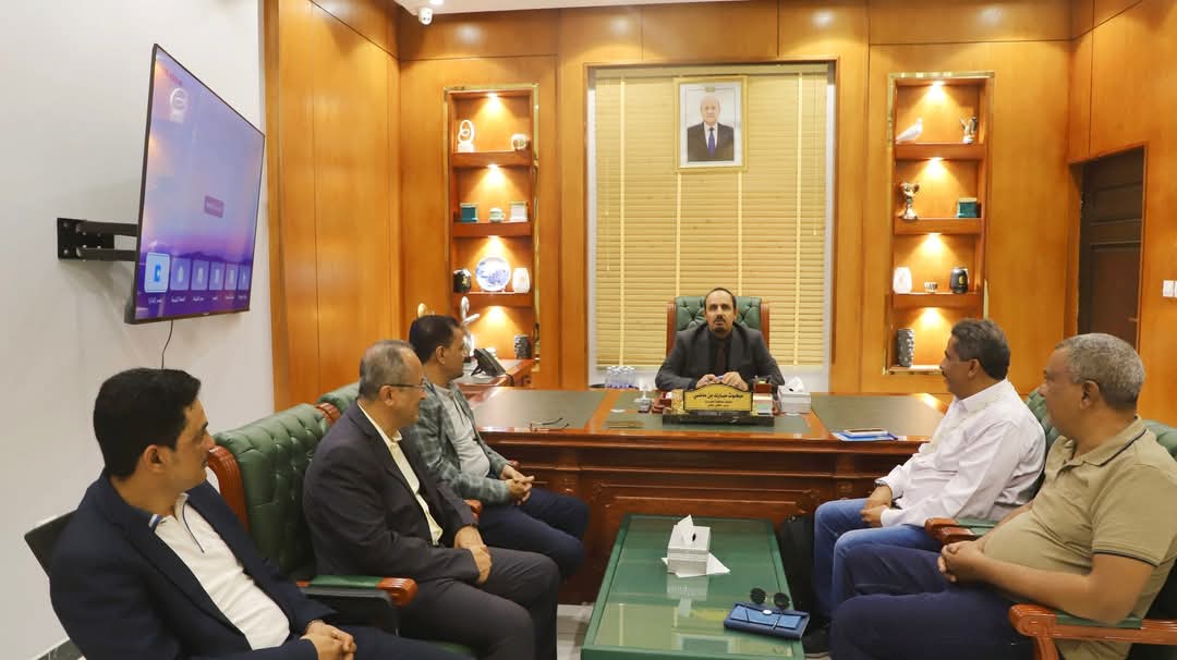 محافظ حضرموت يؤكد دعم جهود شركة بترومسيلة لتجاوز صعوباتها