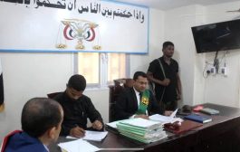 محكمة الخوخة تصدر أحكامًا في قضايا جنائية جسيمة وتحيل قائد لواء عسكري للتحقيق