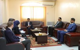 وزير النفط والمعادن يبحث مع وفد أممي جهود تأمين احتياجات الأسواق المحلية بالمشتقات النفطية والغازية
