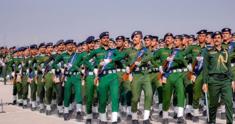عرض مهيب .. قوات النخبة الحضرمية تحتفل بذكرى تحرير المكلا من تنظيم القاعدة