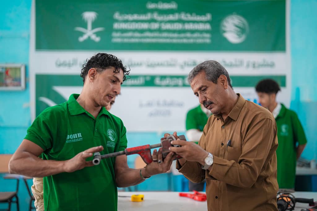 اطلاق الدورات التدريبية للشباب من مشروع التمكين المهني في 7 محافظات يمنية