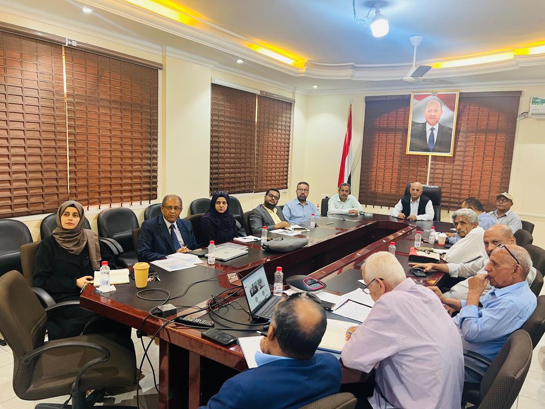 اجتماع بعدن يناقش إنشاء مركز التميز والإصلاح المؤسسي في وزارة المياه والبيئة