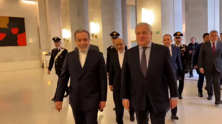 المباحثات الإيرانية الأميركية.. جولتان وزخم متصاعد