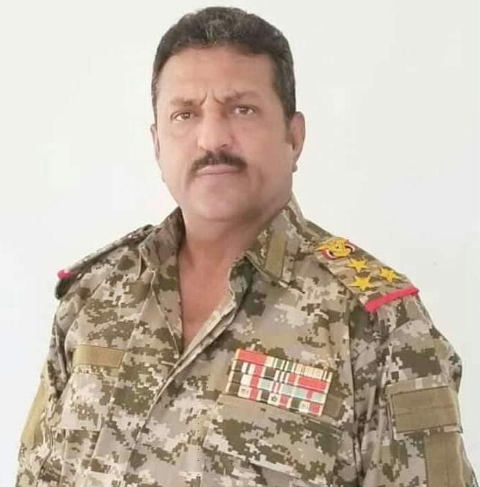 من هو اللواء الركن هادي العولقي قائد المنطقة العسكرية الثامنة ؟