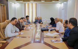 وزير النقل يناقش جهود تسريع تنفيذ مشروع ميناء سقطرى الإستراتيجي