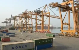 البحرية البريطانية تحذر: خطر وشيك قرب سواحل اليمن وموانئ الحديدة!