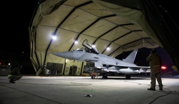 صحيفة بريطانية تحذر المملكة المتحدة من الانجرار وراء حروب أمريكا المتهورة في اليمن