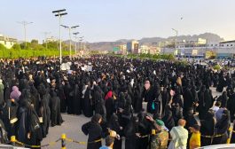 ثورة النسوان تحقق حشد نسائي كبير في ساحة العروض بعدن