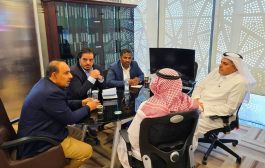 محافظ حضرموت ووزير الكهرباء يناقشان مع البرنامج السعودي مشاريع استراتيجية للكهرباء والتعليم العالي