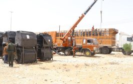 منظمة دولية تدعم الدفاع المدني بالمهرة بـ33 ماطور إنارة متنقل