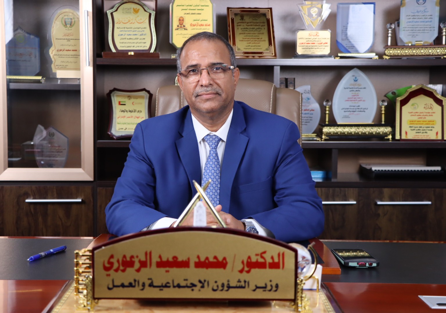 الوزير الزعوري لحرائر عدن..لقد سطرتن شموخاً وشجاعة بوقفتكن سيخلدها التاريخ