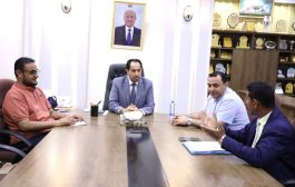 الوزير البكري في لقاء مع مدير مكتب الشباب والرياضة في الحديدة يحث على تفعيل النشاط الرياضي والشبابي