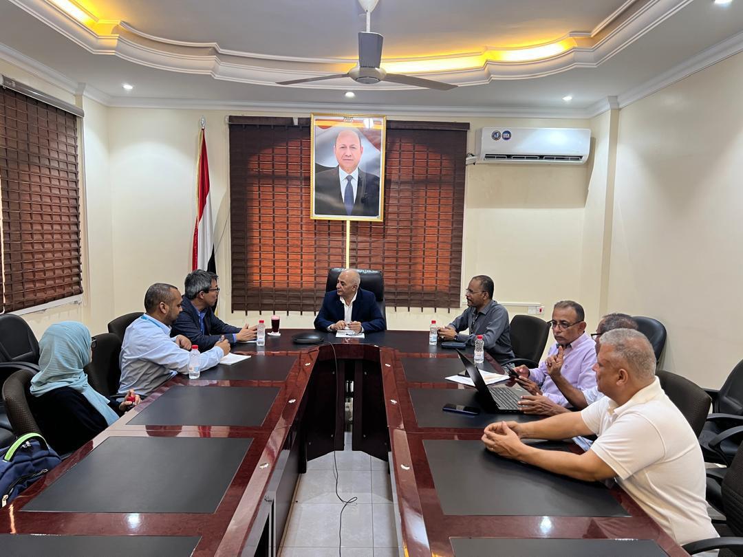 وزير المياه يوقع مع اليونيسيف على خطة العمل للمياه والإصحاح البيئي للعامين 2025 - 2026