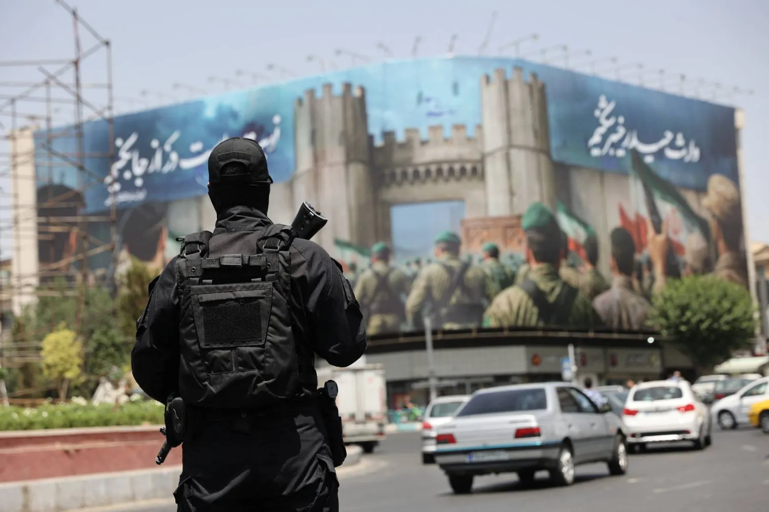 هكذا أيقظت تل أبيب خلايا سرية خاملة في طهران لدى بدء الحرب