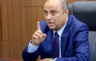 رئيس الوزراء يزور وزارة الخدمة المدنية ويوجه بسرعة إطلاق العلاوات والتسويات